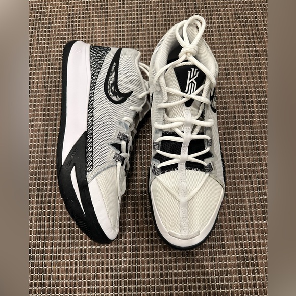 Nike Kyrie Flytrap 6 - Picture 5 of 8